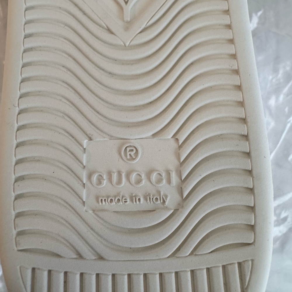 Brand New in Box Women’s Gucci Ace Embroidered Bee Sneakers Bianco Size 39 - Picture 9 of 16